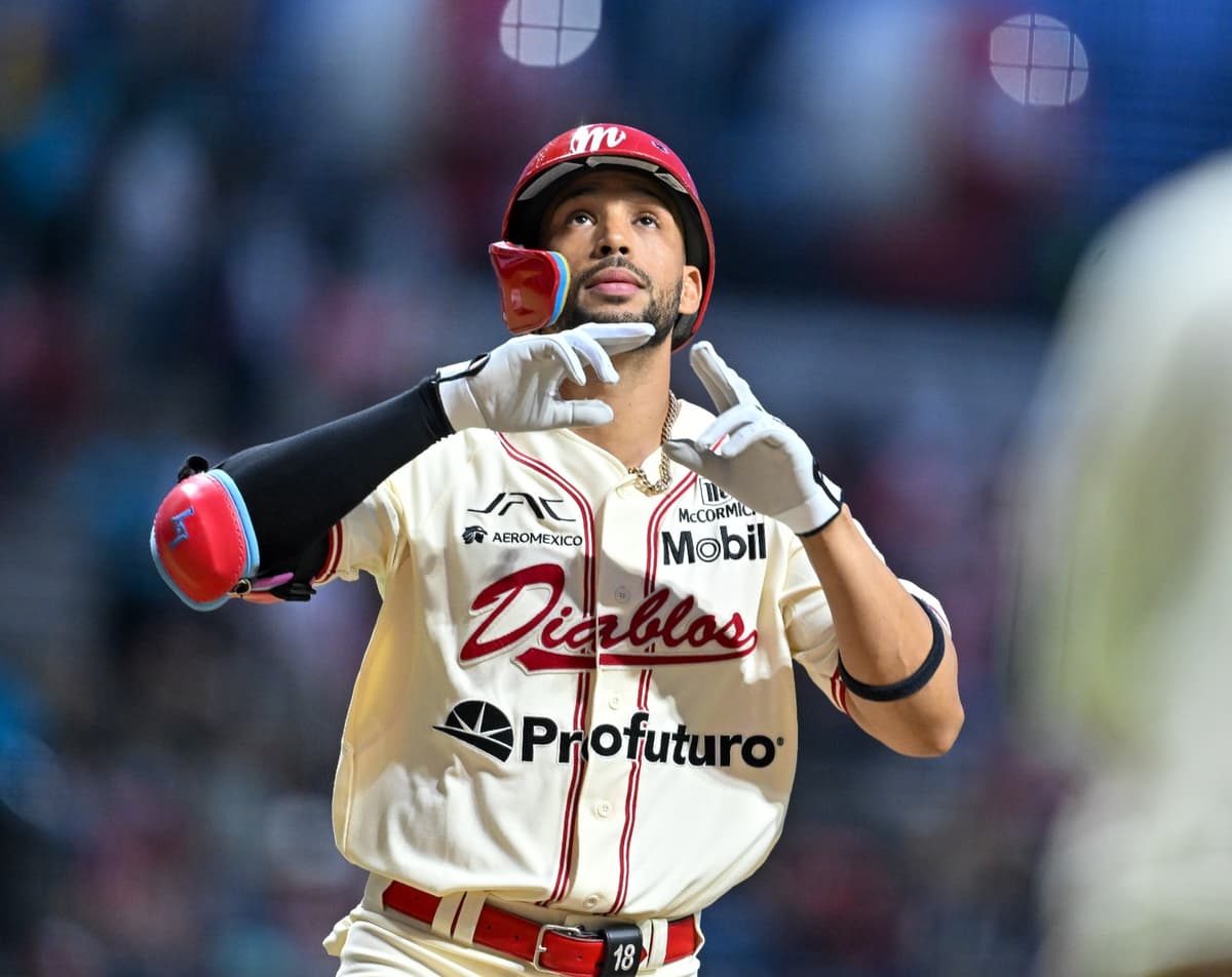 Diablos Rojos vence a Pericos con explosiva noche