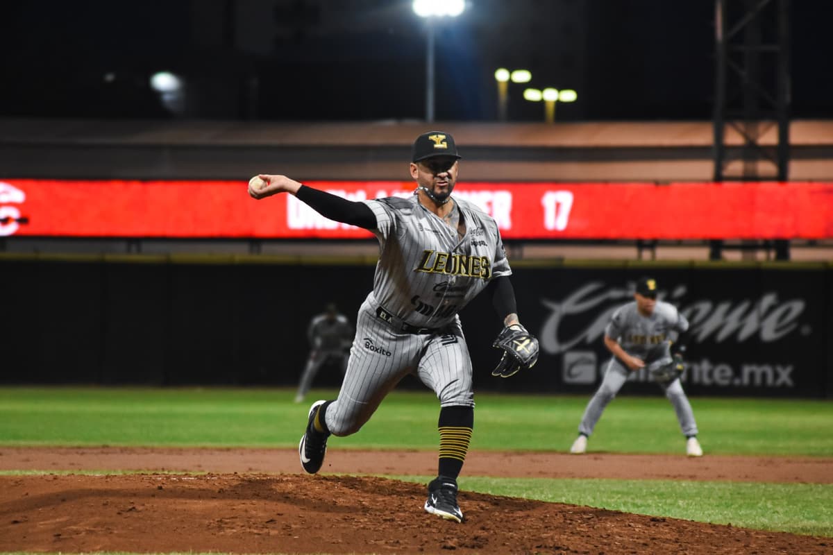 Con gran salida de Negrín, Leones vence a Caliente