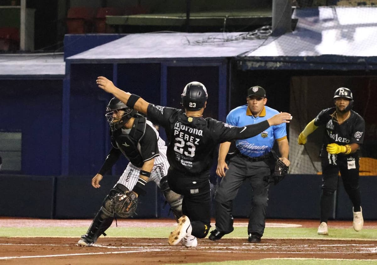 Rieleros hace rally e inicia ganando en Oaxaca