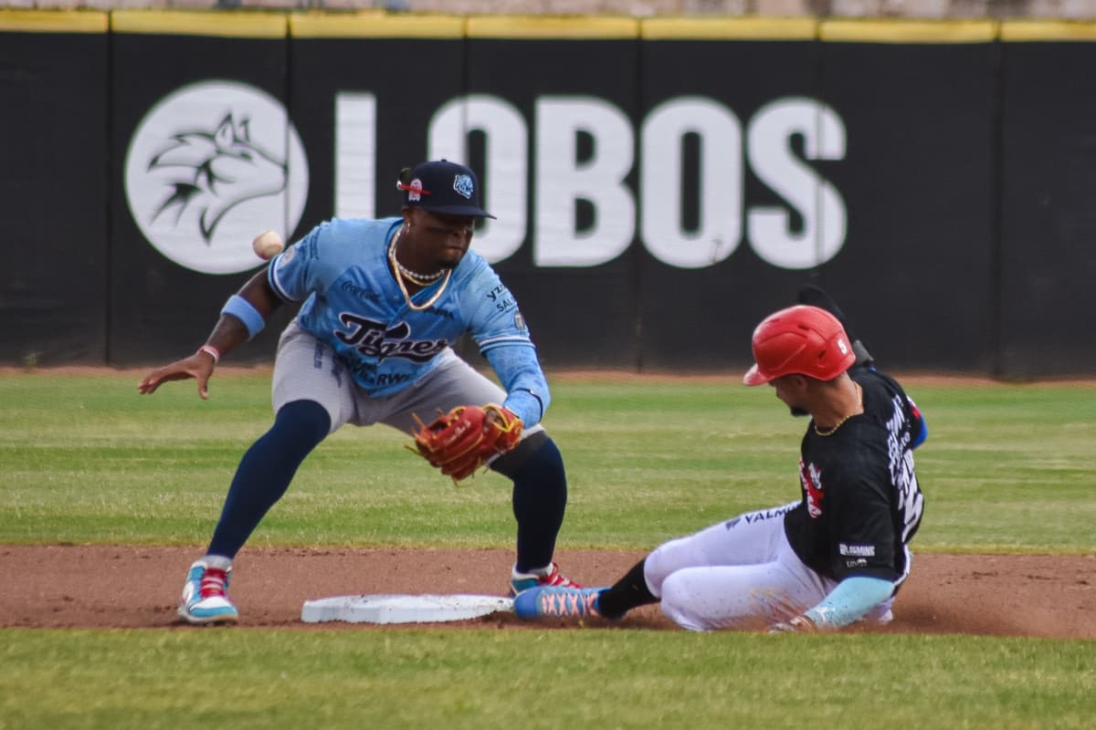 Tigres se queda con el tercero de la serie ante Caliente