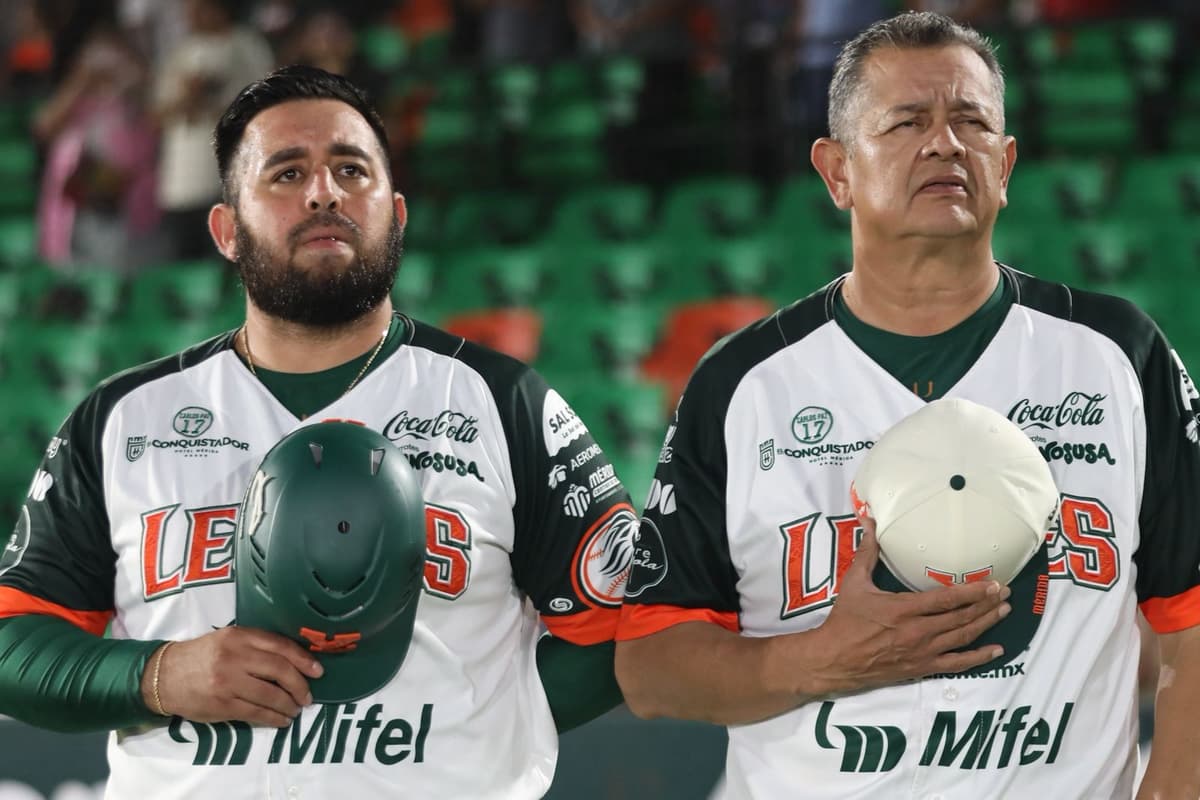 Los Leones rinden homenaje con un parche a Carlos Paz