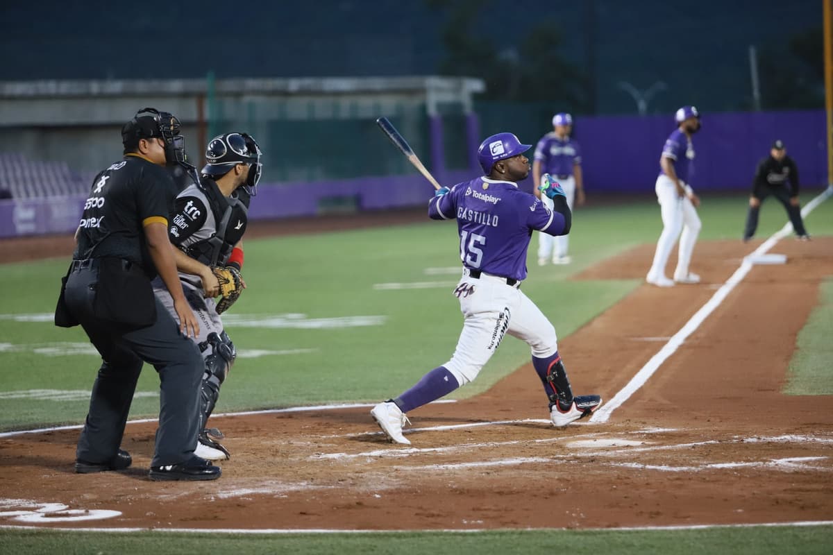 Conspiradores abre con triunfo serie ante Campeche