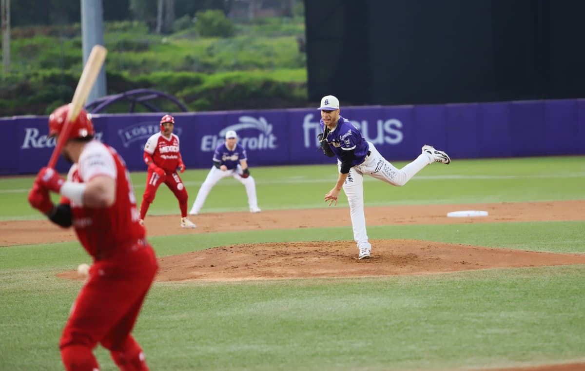 Conspiradores se impone a los Diablos Rojos en el primero de la serie