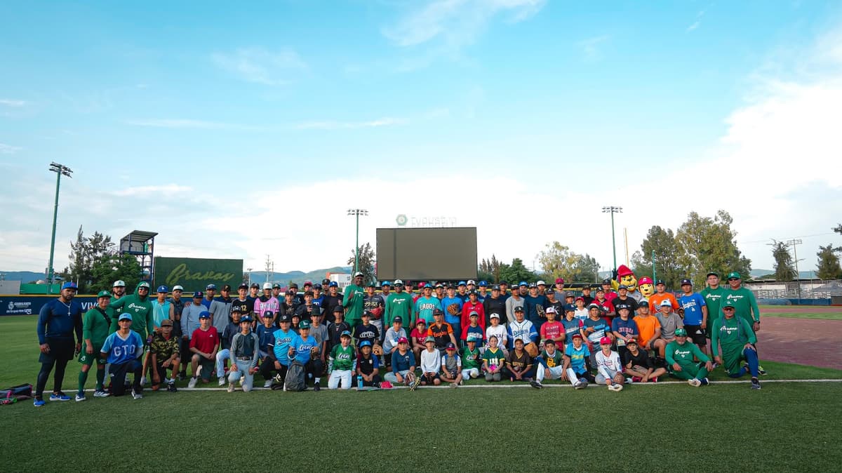 Miguel Tejada encabeza tryouts de Bravos con más de 100 participantes