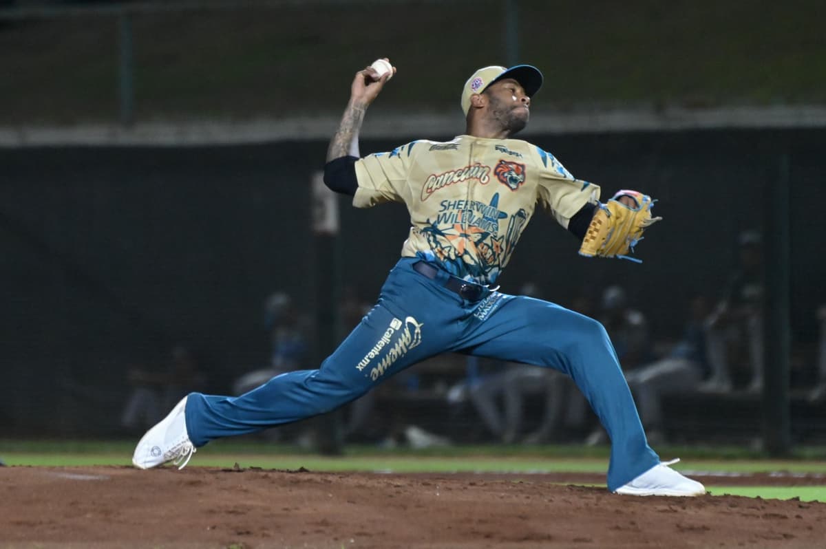 Xzavion Curry lanza joya monticular