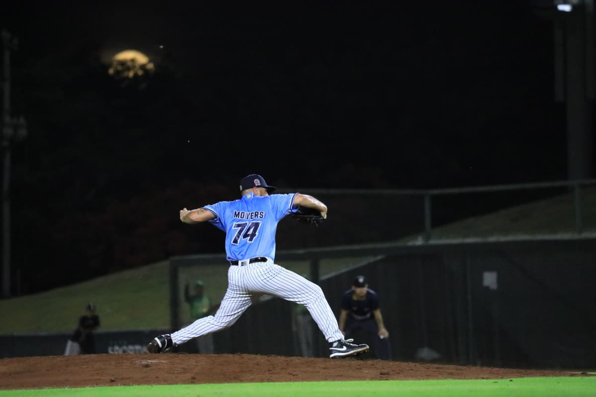 Tigres liga triunfos y aseguró serie ante Pericos