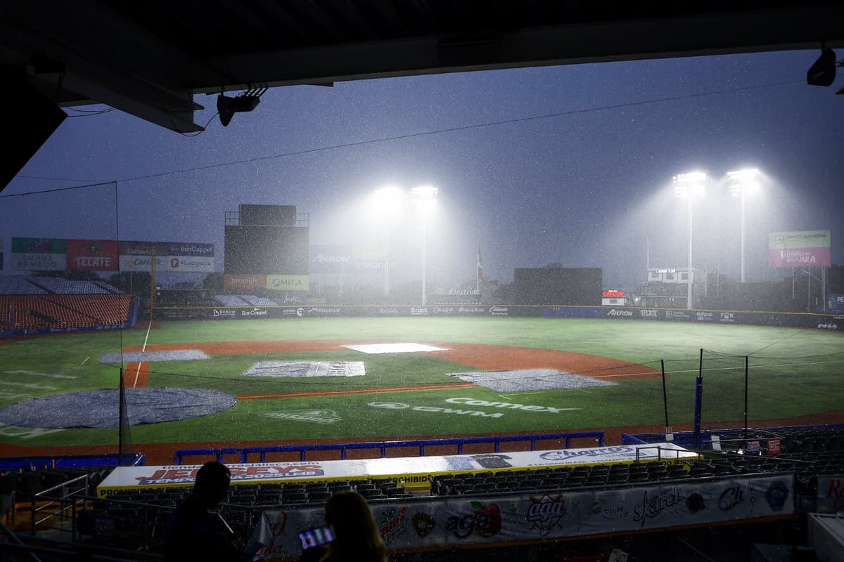 Juego cancelado por lluvia en Jalisco