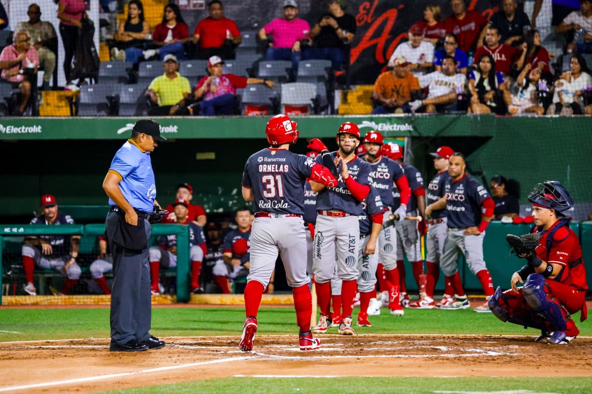 El México Rojo pega primero en la ‘Serie Roja’ y asegura su lugar en los playoffs
