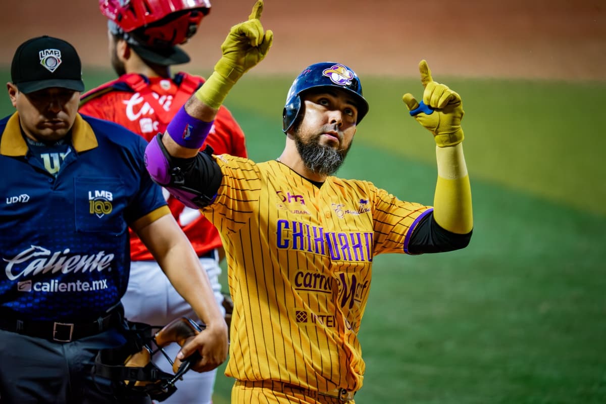 Dorados vencen a Caliente en explosión ofensiva