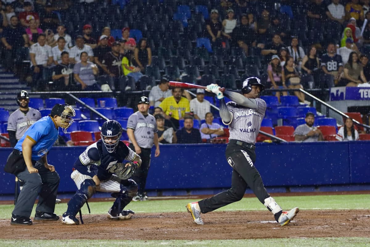 Sultanes cae en extra innings y deja ir la serie ante Laguna
