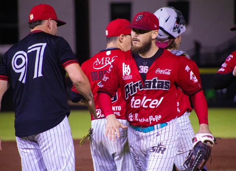 Los Piratas le ganan la serie completa a los Bravos