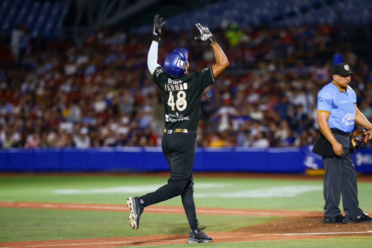 Vence Charros a Tecos en ‘postemporada’ adelantada