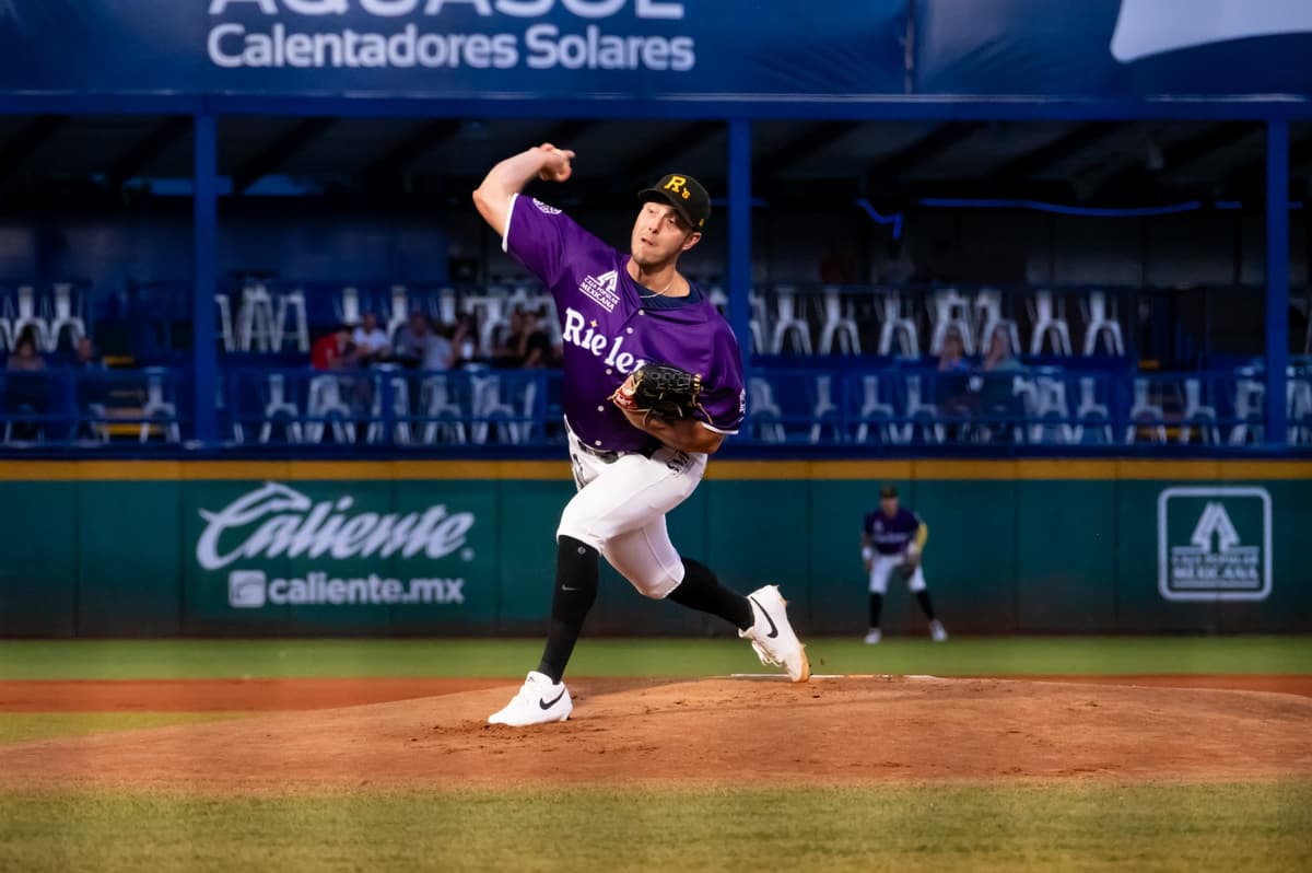 Saraperos cae 5-3 ante Rieleros