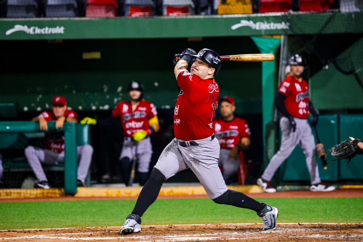 En extra innings, Campeche empata la serie