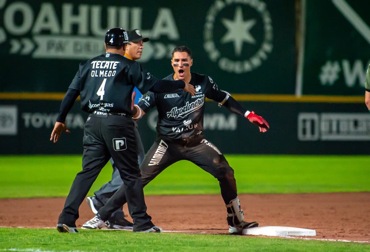UL toma ventaja en la serie con walk off