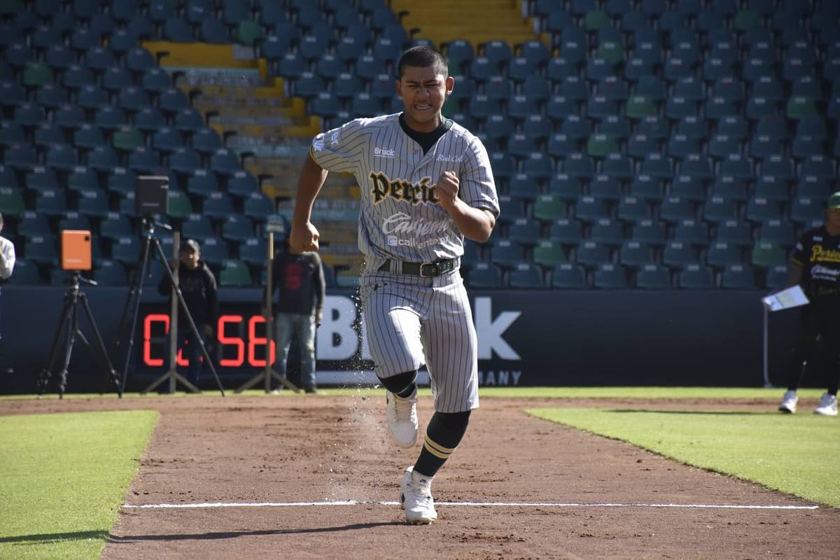 Rotundo éxito del showcase de los Pericos de Puebla