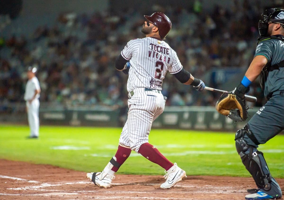 Llegan Jonathan Villar y Néstor Anguamea a Caliente