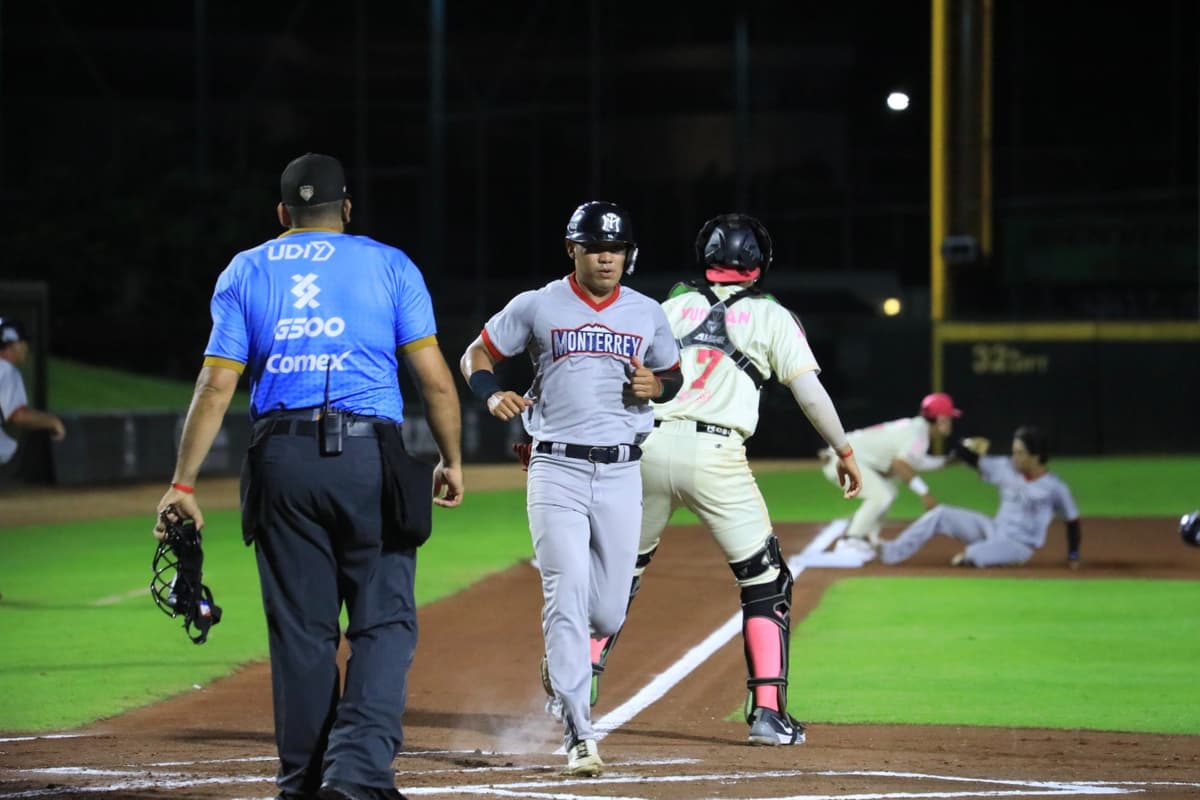 Jonrón de Sandoval y gran labor monticular de Hernández para el triunfo de los Sultanes en Rising Stars