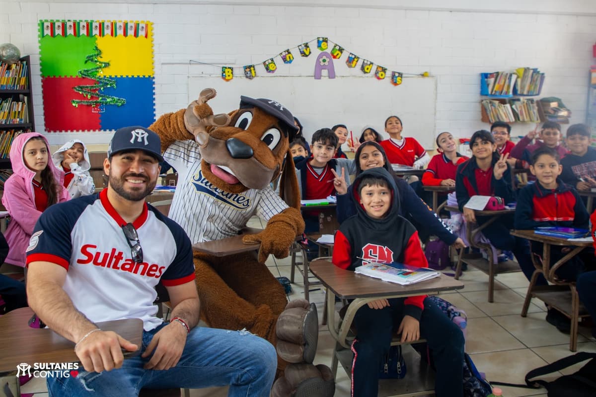 Sultanes llevan la emoción del beisbol a la Escuela Primaria Chapultepec