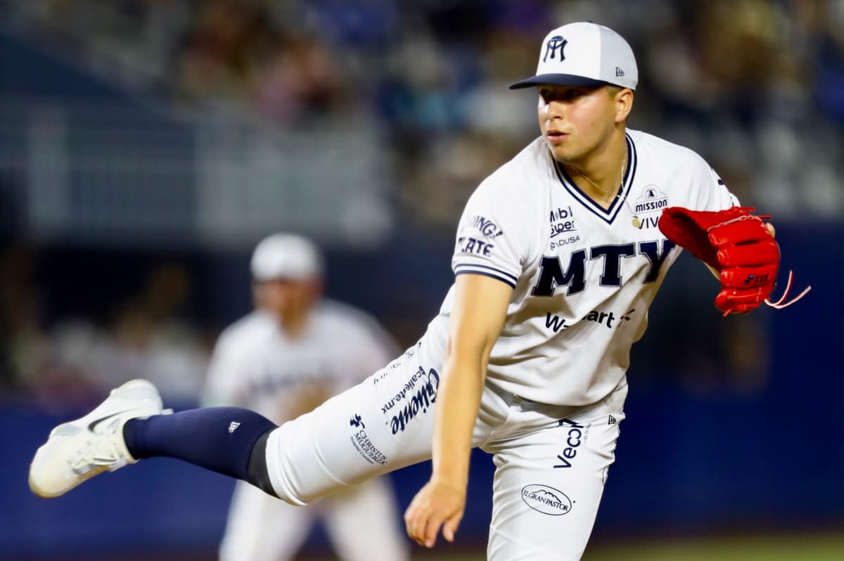 Carlos Medina, de Sultanes a los Padres de San Diego