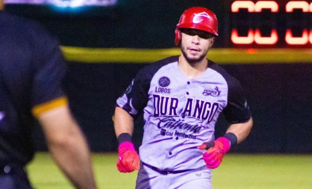 Llega a Leones de Yucatán el receptor Geraldi Díaz