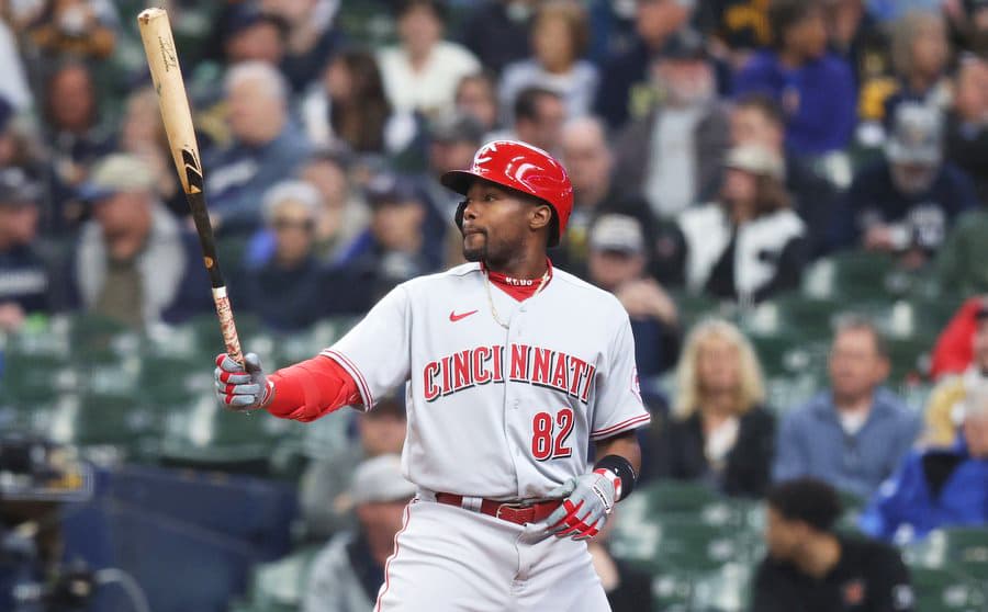 Agrega Caliente poder y velocidad con Ronnie Dawson