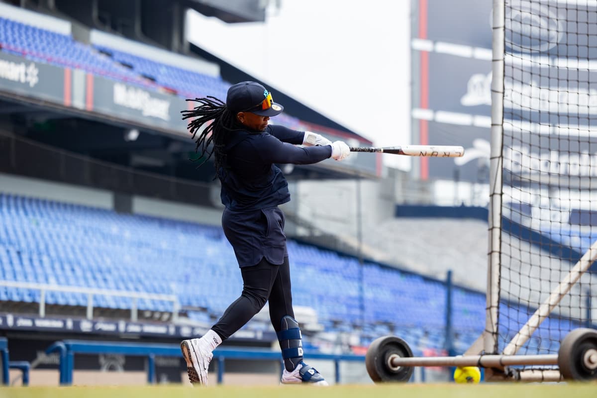 Suka Van Gurp y el Perro Sultán visitan el CAM Monterrey Sureste