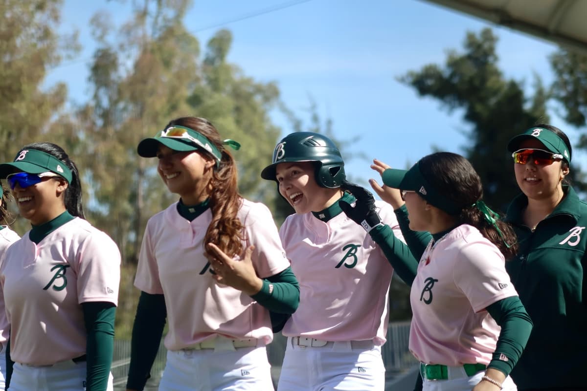 Bravas e Italia lucen en juego de ofensivas en el Domingo Santana