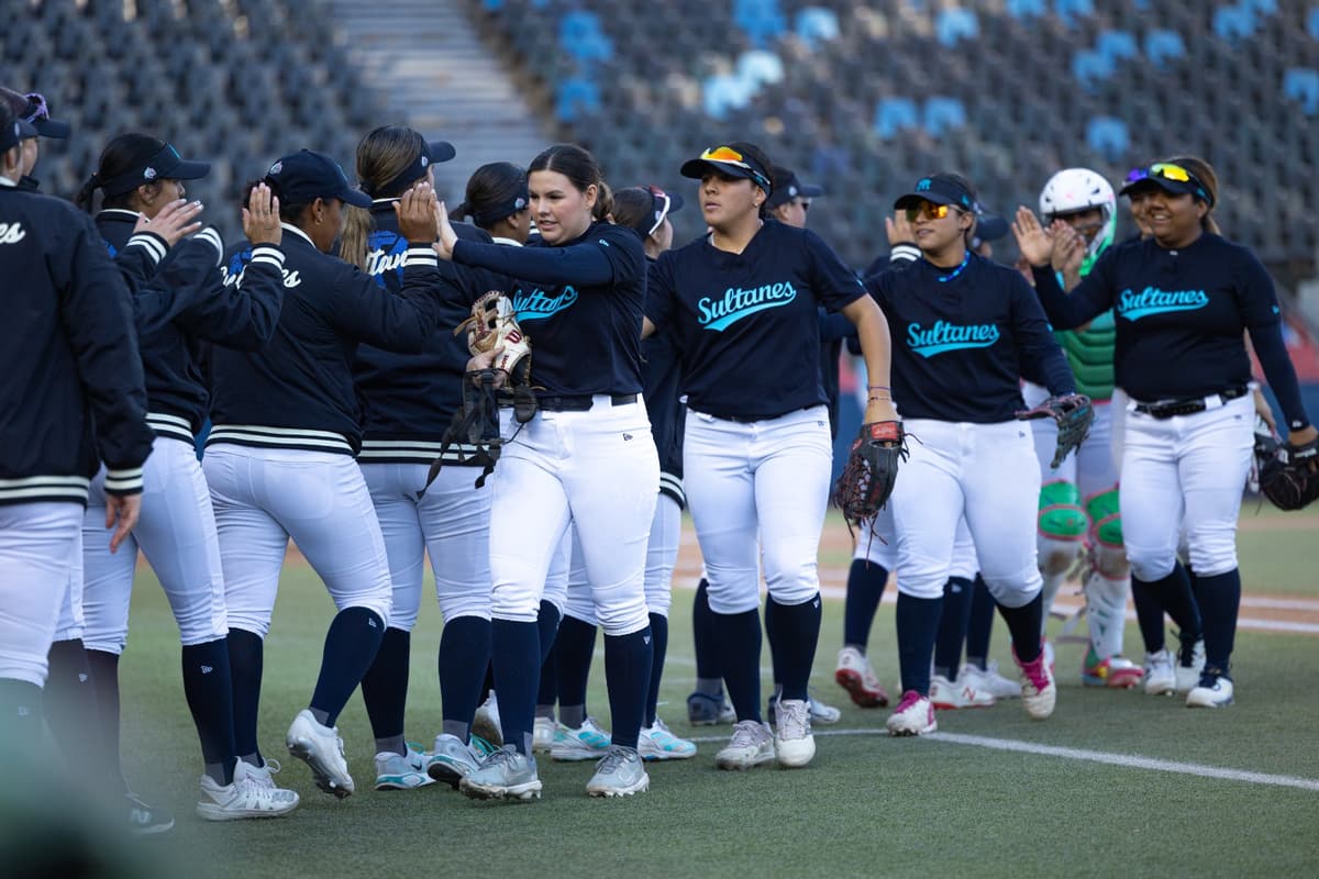 Sultanes Femenil y Algodoneras dividen honores en doble cartelera de pretemporada