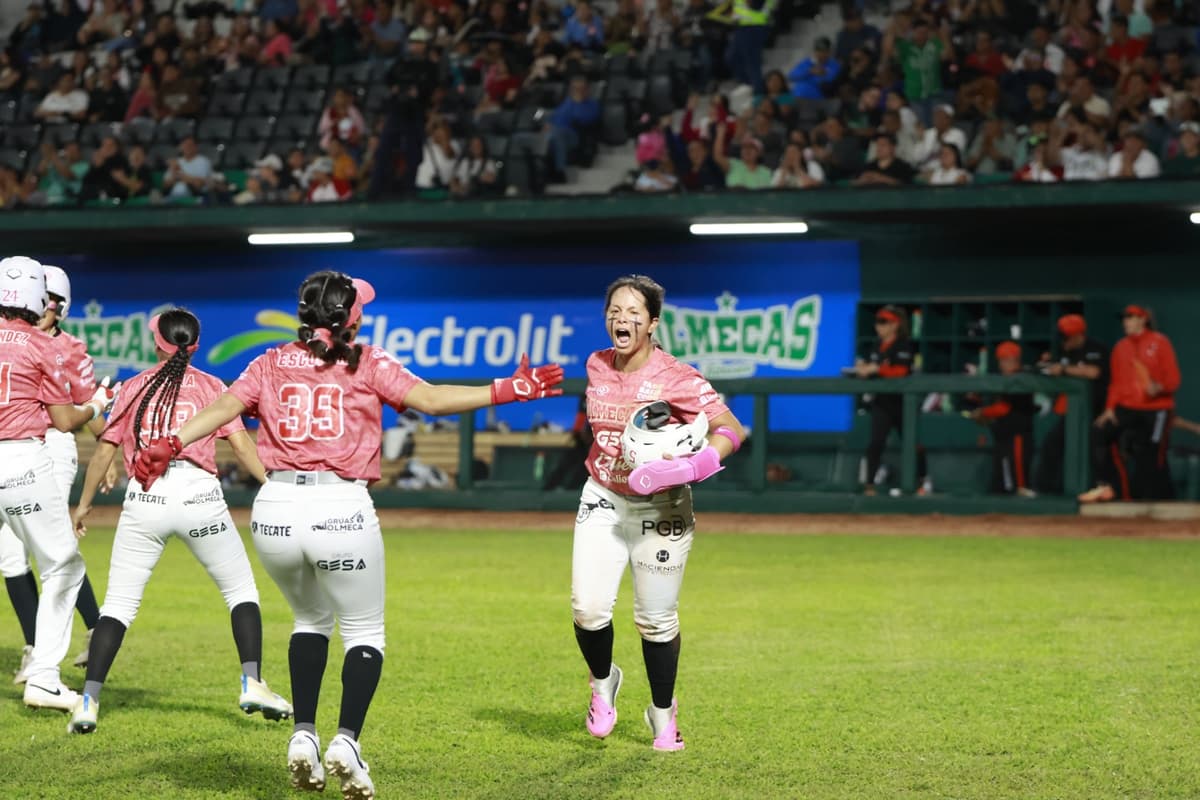 Las Olmecas pegan primero ante Naranjeros en su Opening Day