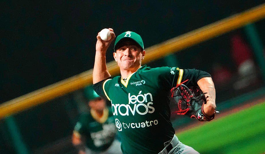 Daniel Cruz vuelve a casa con el bullpen de Sultanes