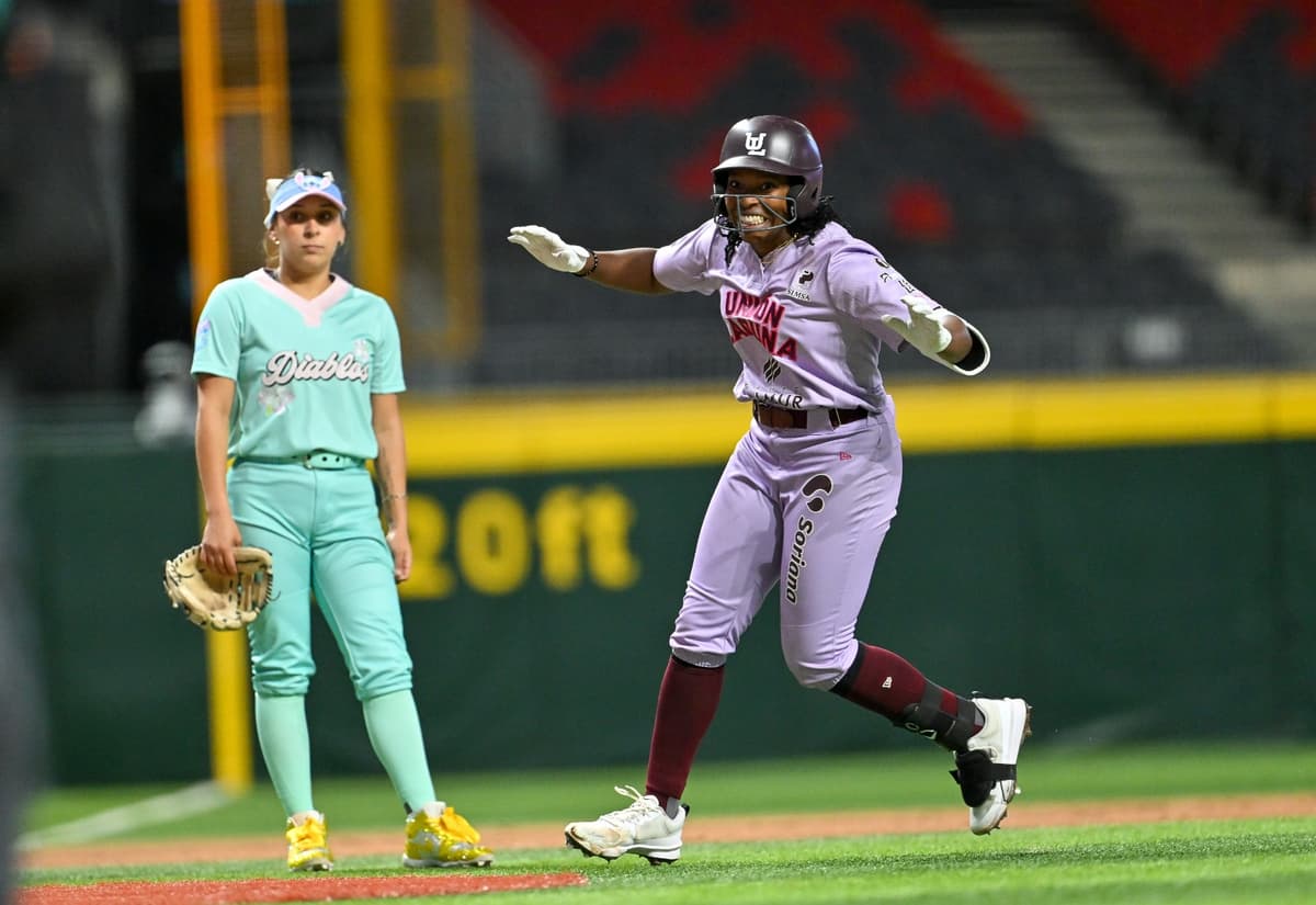 Explosión ofensiva de Algodoneras en tarde de récords en el Diamante de Fuego