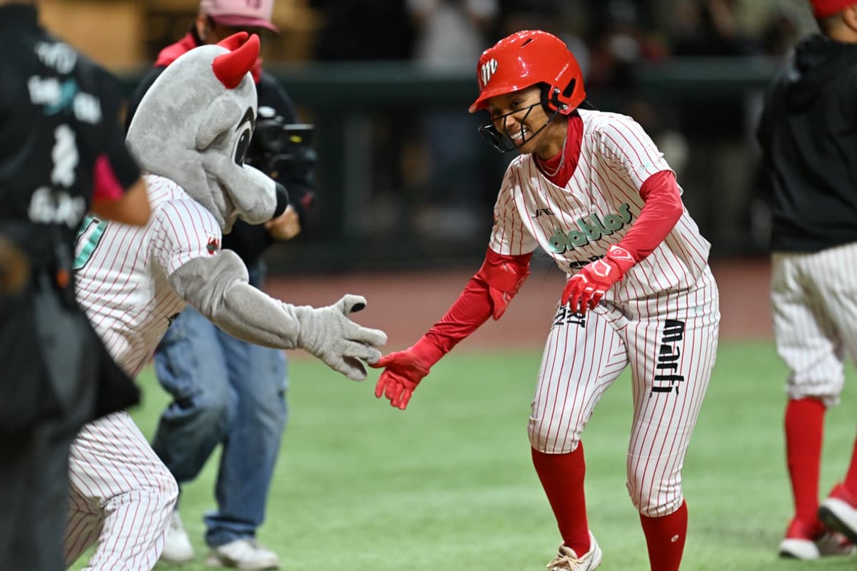 ¡Diablos Rojos a playoffs! La Pandilla Escarlata vence a Las Olmecas y amarra pase a postemporada