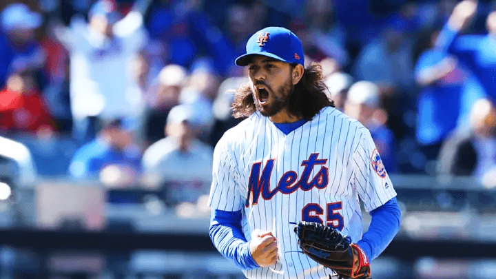 Bravos se hace de los servicios del relevista Robert Gsellman y del outfielder Gaige Howard