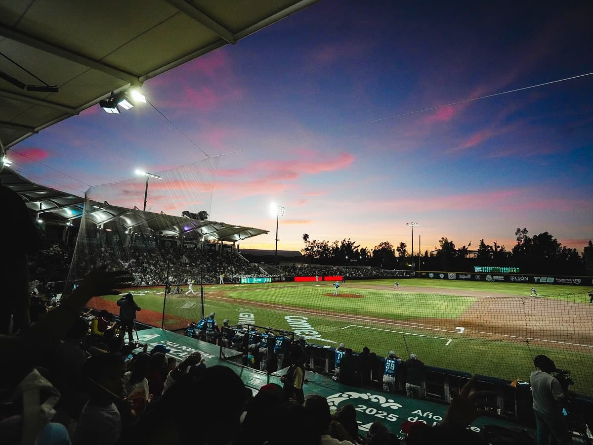 Nutrido grupo de peloteros reportará a la pretemporada 2026 de los Bravos