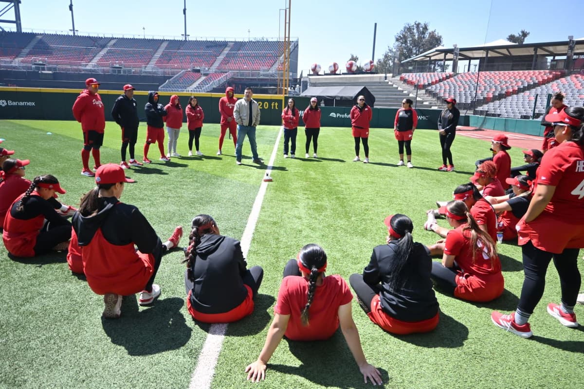 Diablos Rojos Femenil entrena a la espera de conocer a su rival en la Serie de la Reina