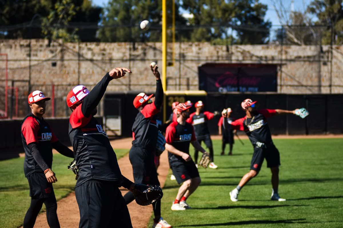 Agradece Víctor Buelna regresar a Durango