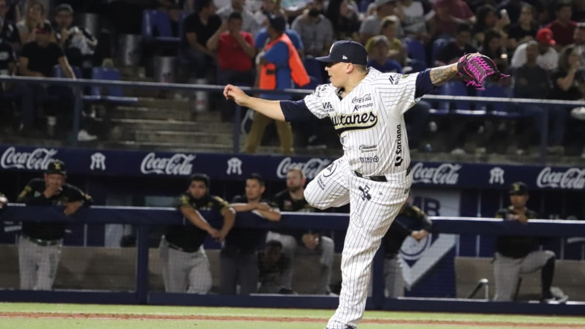 Nick Struck regresa al bullpen regiomontano