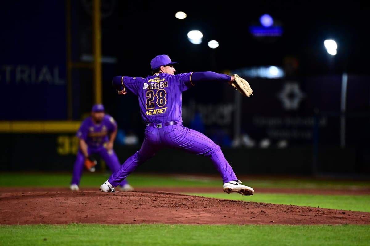 Drew Parrish lanza un gran juego para adelantar a los Dorados