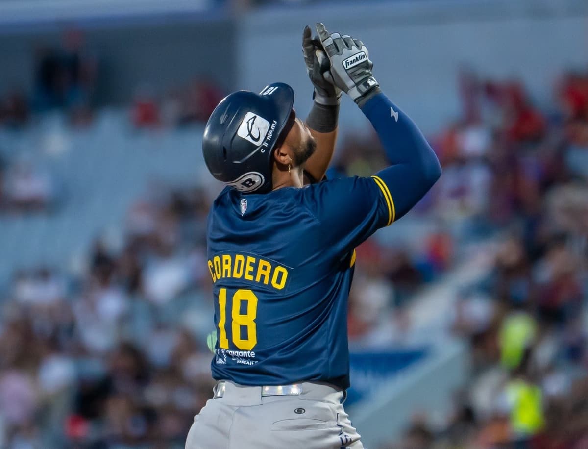 Rieleros rescata el tercer juego ante Unión Laguna