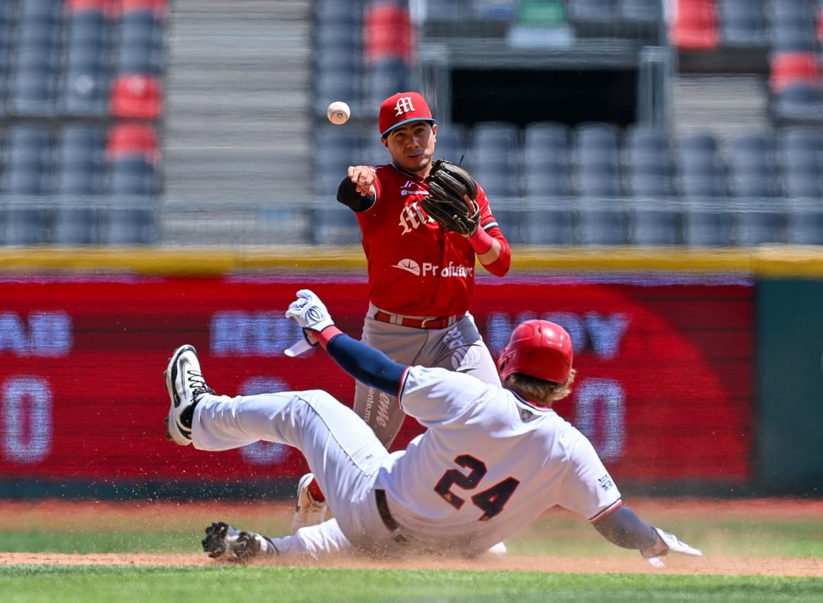 Con una tarde explosiva de bateo, Diablos Rojos vence a El Águila