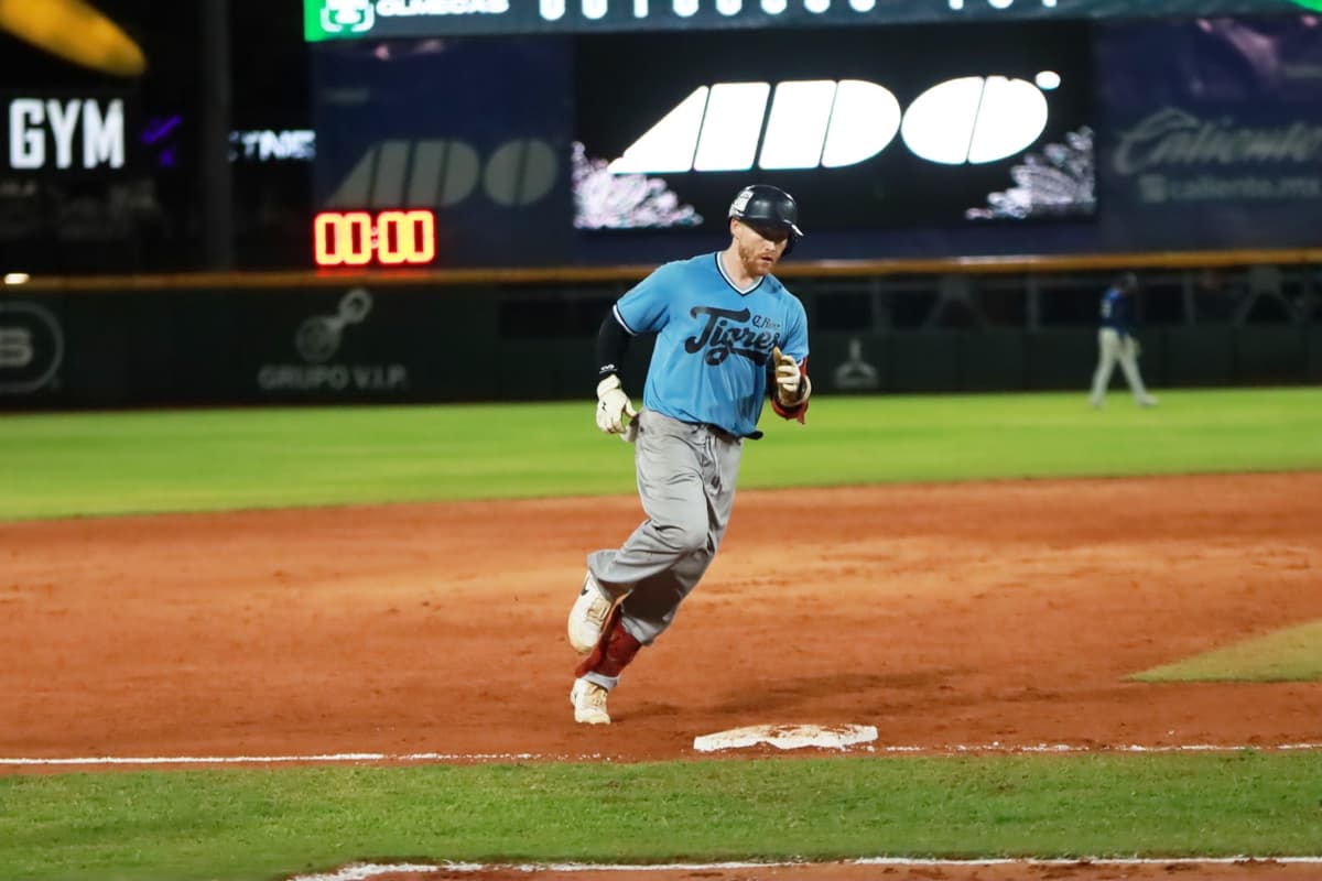 Tigres pega primero en el Centenario de Tabasco