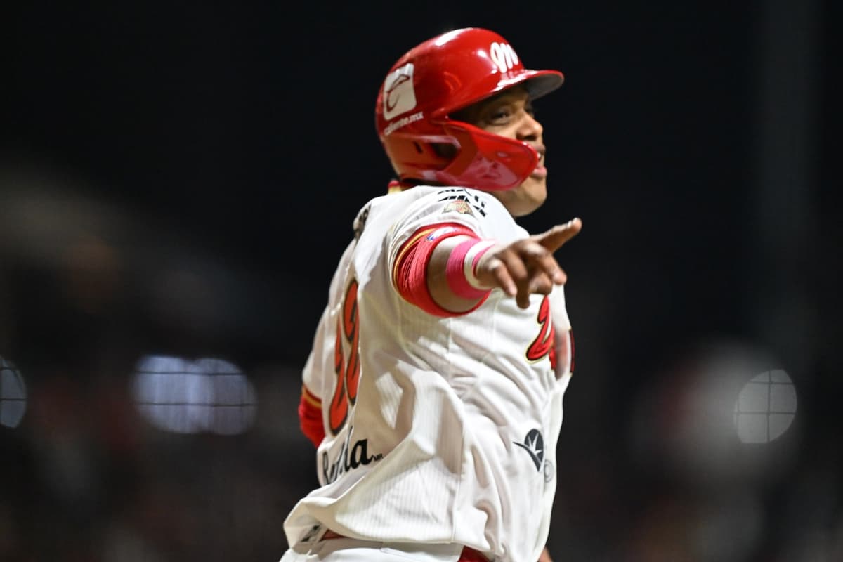 Diablos Rojos abre temporada con triunfo en duelo de pitcheo ante Piratas