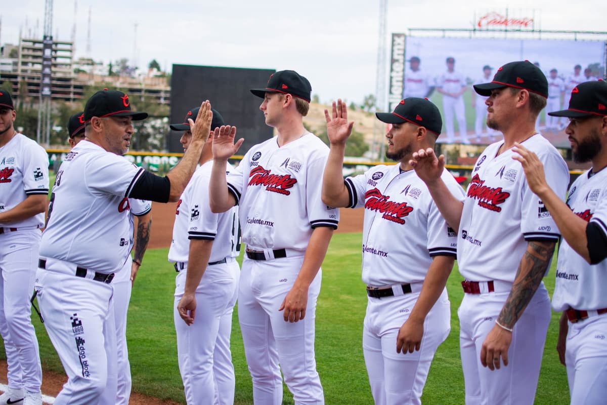 Arranca Caliente de Durango semana con gira en Monterrey