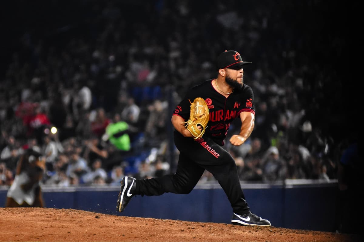 Sultanes cae en cerrado duelo de pitcheo ante Durango en el tercero de la serie