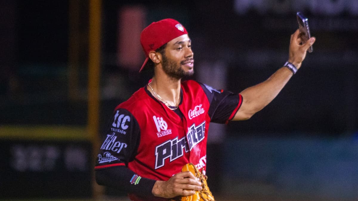 Remontada filibustera ante los Pericos en el Galeón