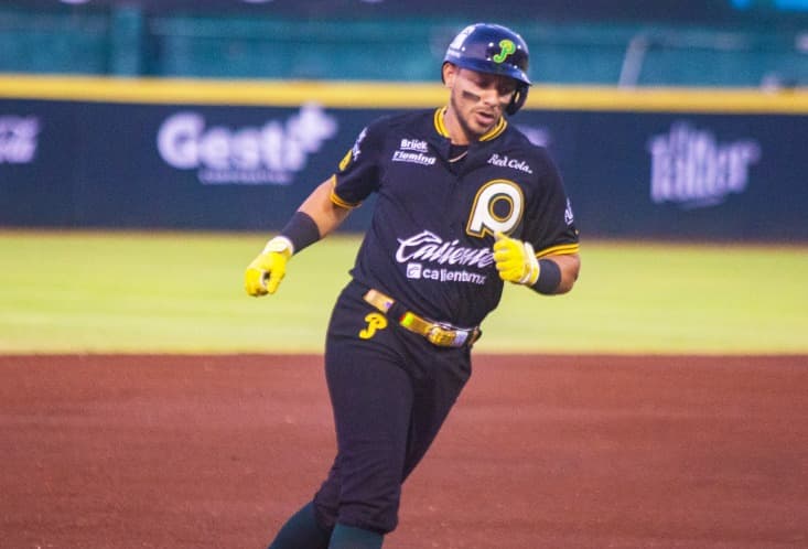 Pericos vencen a los Piratas para igualar la serie en el Galeón