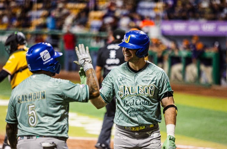 Dorados sufre descalabro en casa frente a los Charros