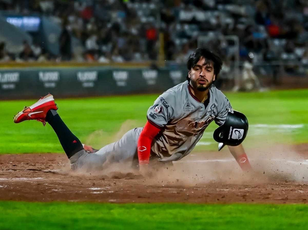Tecos se llevan la serie completa del Estadio de la Revolución