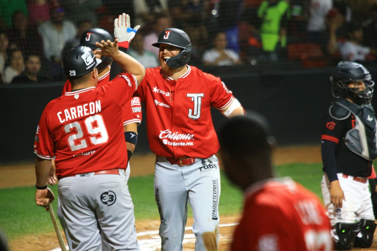 Conecta Turner su primer jonrón y contribuye a triunfo de Toros en Durango